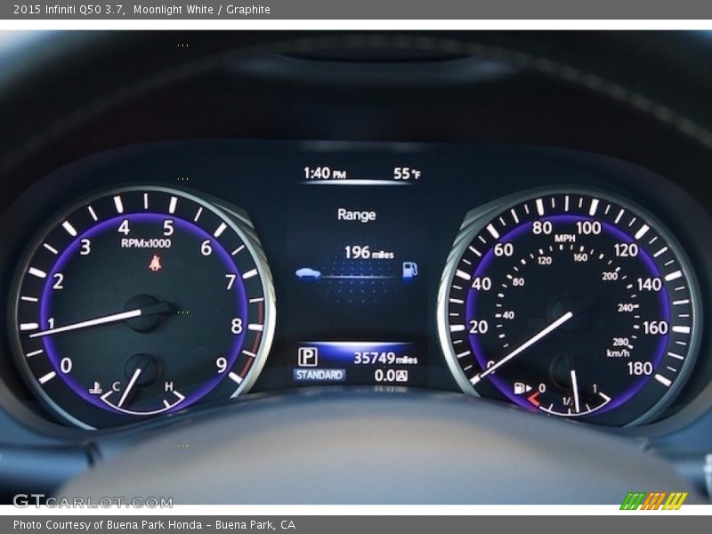 Moonlight White / Graphite 2015 Infiniti Q50 3.7