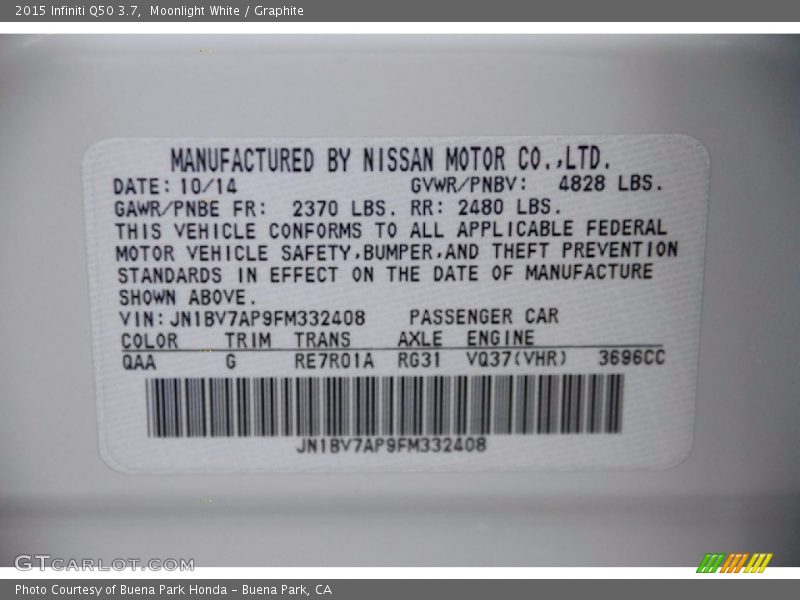 Moonlight White / Graphite 2015 Infiniti Q50 3.7