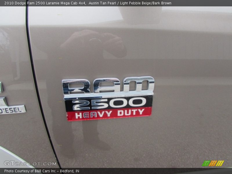 Austin Tan Pearl / Light Pebble Beige/Bark Brown 2010 Dodge Ram 2500 Laramie Mega Cab 4x4