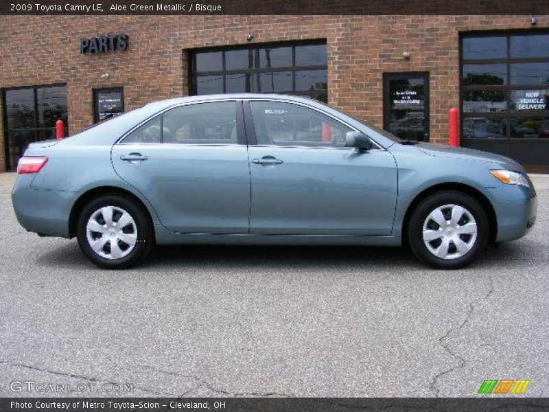 Aloe Green Metallic / Bisque 2009 Toyota Camry LE