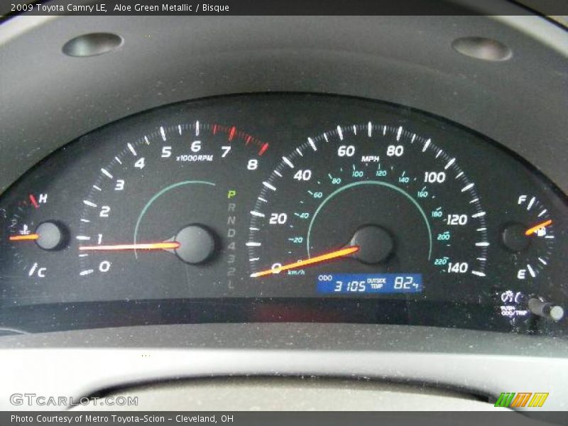 Aloe Green Metallic / Bisque 2009 Toyota Camry LE