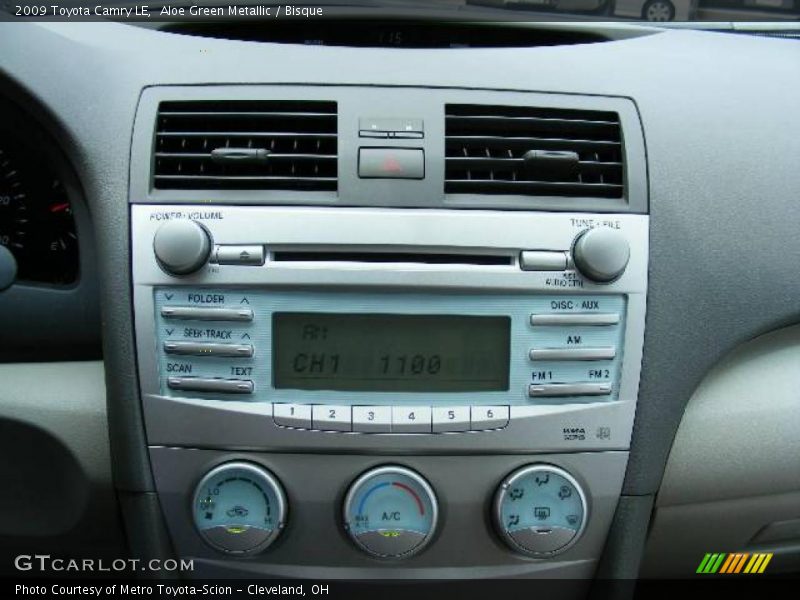 Aloe Green Metallic / Bisque 2009 Toyota Camry LE