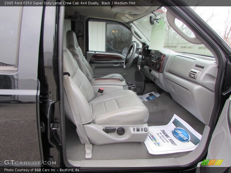 Black / Medium Flint 2005 Ford F350 Super Duty Lariat Crew Cab 4x4 Dually