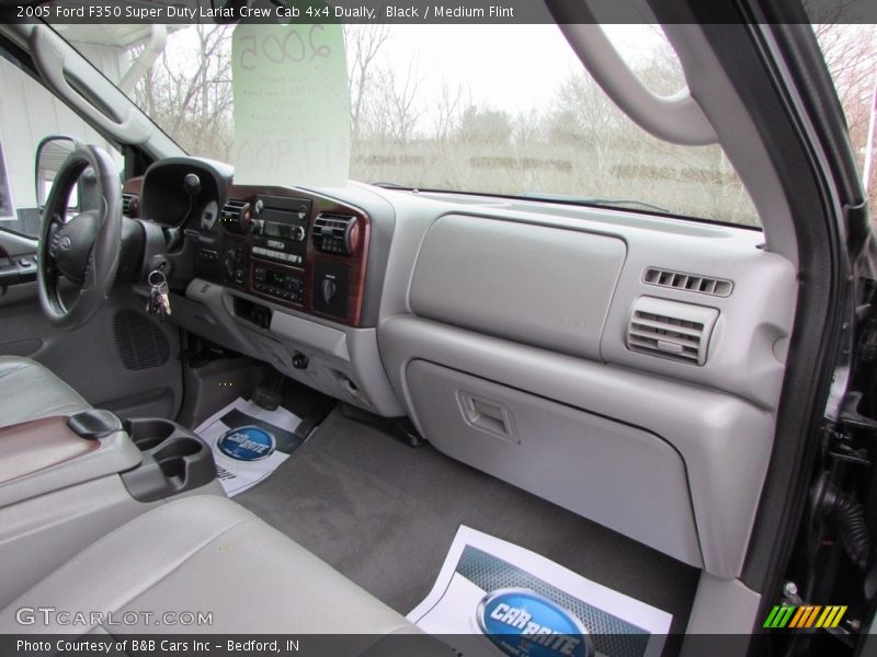Black / Medium Flint 2005 Ford F350 Super Duty Lariat Crew Cab 4x4 Dually