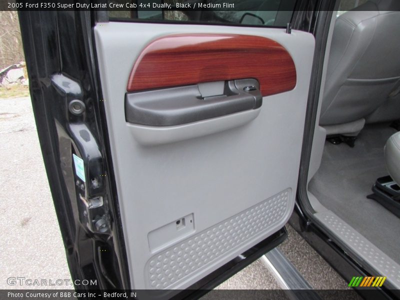 Black / Medium Flint 2005 Ford F350 Super Duty Lariat Crew Cab 4x4 Dually
