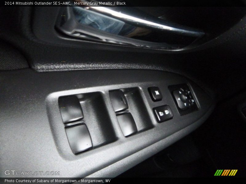 Mercury Gray Metallic / Black 2014 Mitsubishi Outlander SE S-AWC