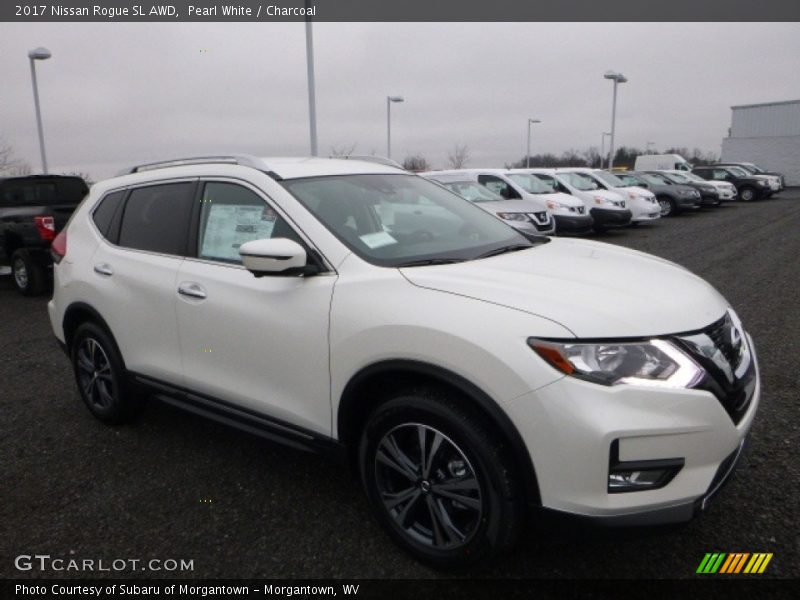 Front 3/4 View of 2017 Rogue SL AWD