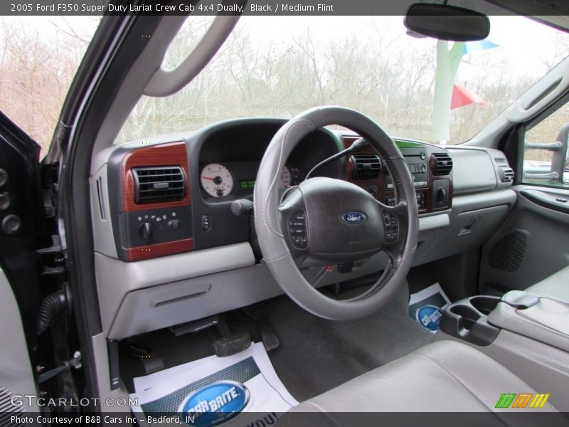 Black / Medium Flint 2005 Ford F350 Super Duty Lariat Crew Cab 4x4 Dually