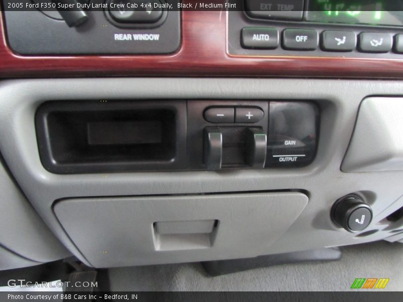 Black / Medium Flint 2005 Ford F350 Super Duty Lariat Crew Cab 4x4 Dually