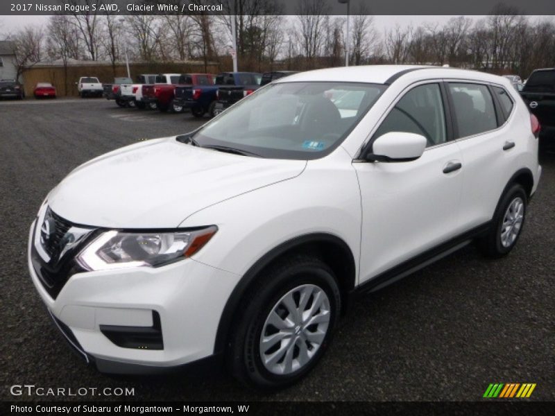 Glacier White / Charcoal 2017 Nissan Rogue S AWD