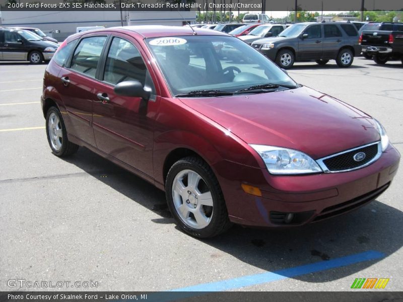Dark Toreador Red Metallic / Charcoal/Charcoal 2006 Ford Focus ZX5 SES Hatchback