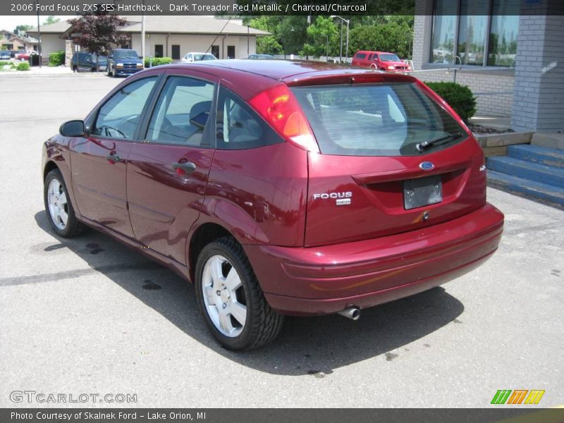 Dark Toreador Red Metallic / Charcoal/Charcoal 2006 Ford Focus ZX5 SES Hatchback