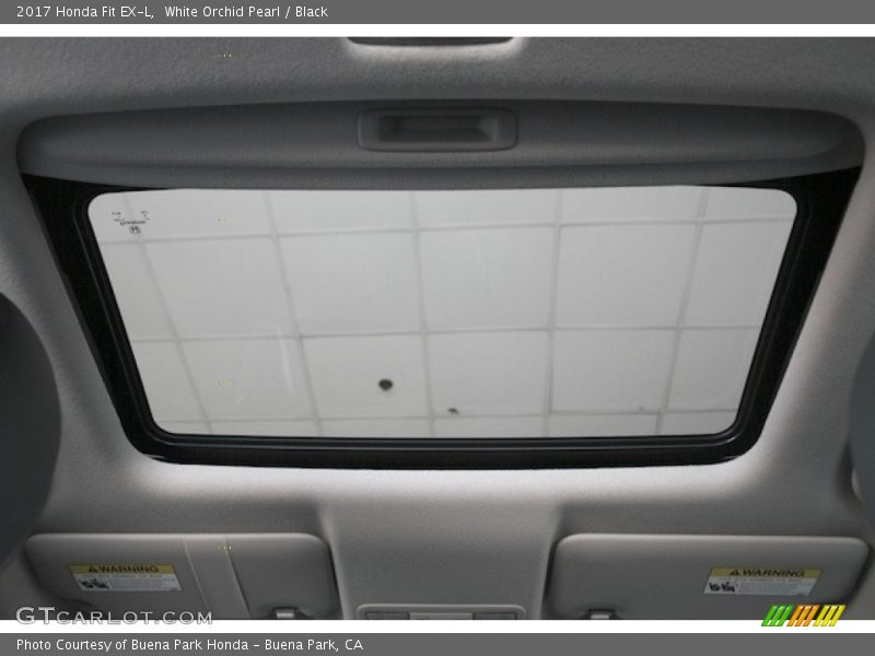 White Orchid Pearl / Black 2017 Honda Fit EX-L