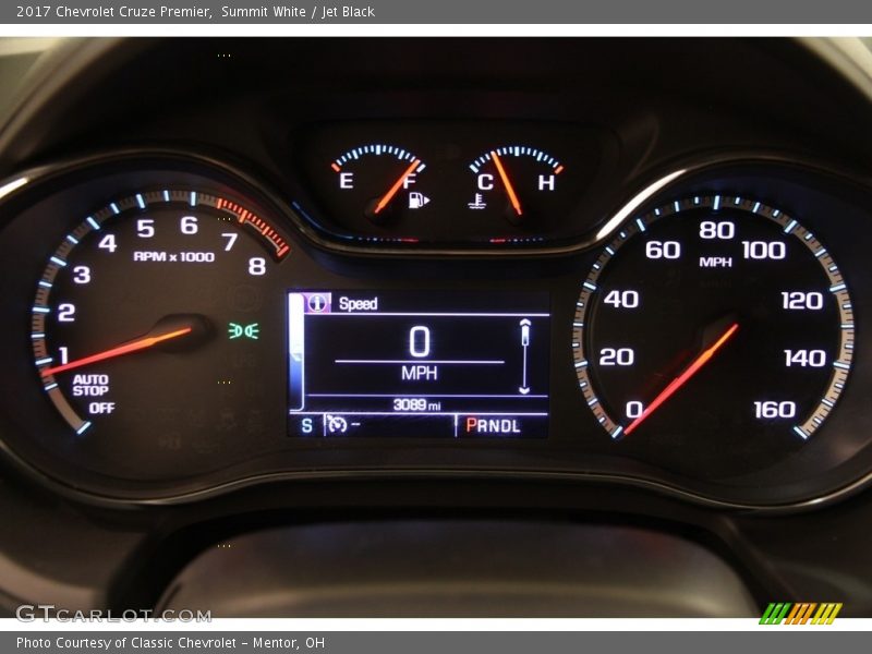 Summit White / Jet Black 2017 Chevrolet Cruze Premier