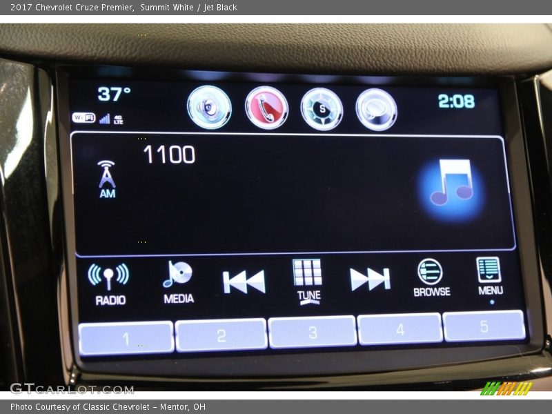Summit White / Jet Black 2017 Chevrolet Cruze Premier