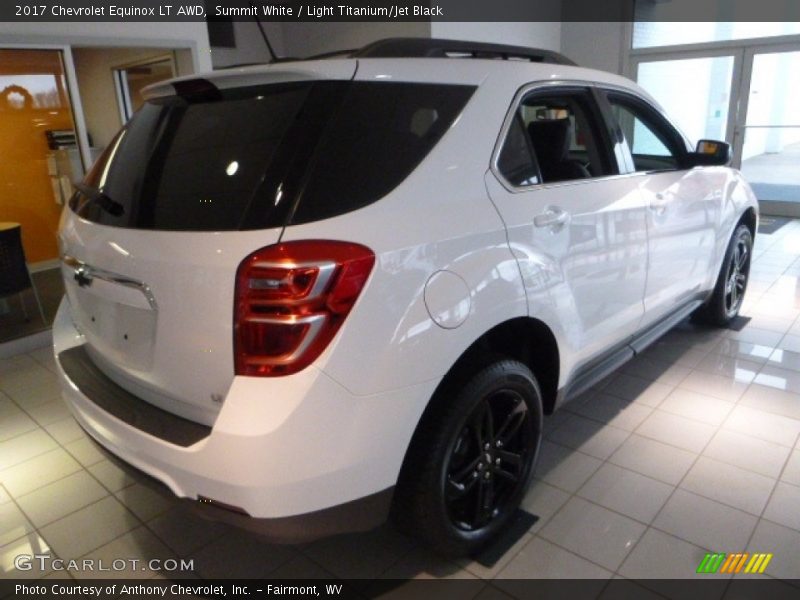 Summit White / Light Titanium/Jet Black 2017 Chevrolet Equinox LT AWD