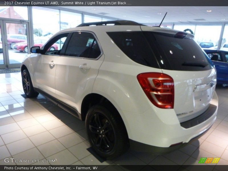 Summit White / Light Titanium/Jet Black 2017 Chevrolet Equinox LT AWD