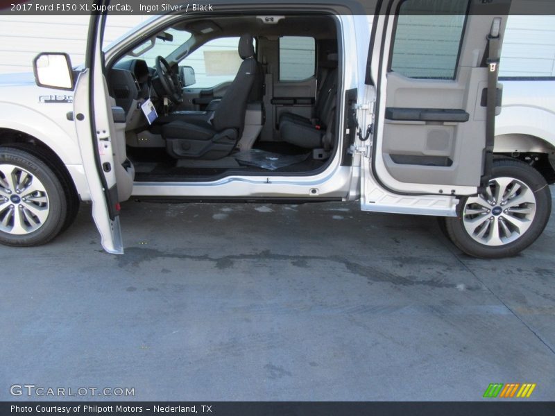 Ingot Silver / Black 2017 Ford F150 XL SuperCab