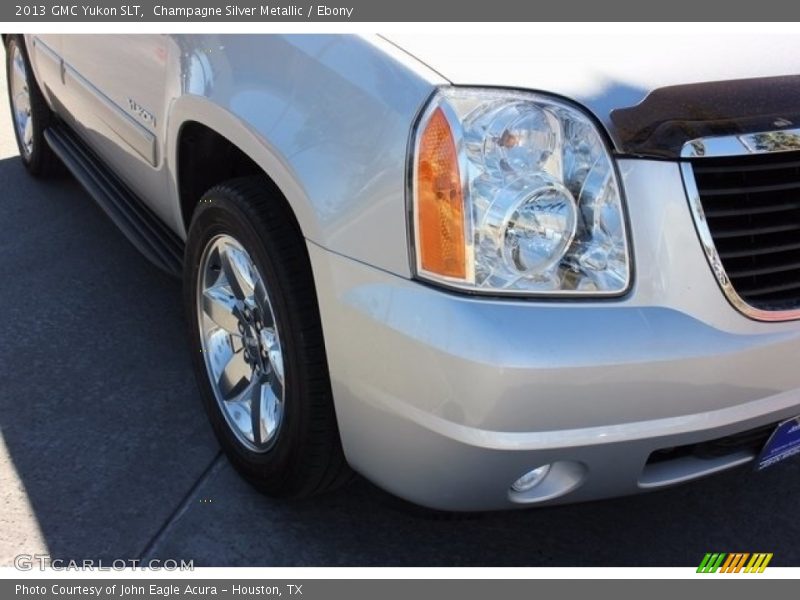 Champagne Silver Metallic / Ebony 2013 GMC Yukon SLT