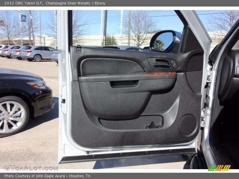 Champagne Silver Metallic / Ebony 2013 GMC Yukon SLT