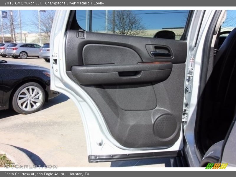Champagne Silver Metallic / Ebony 2013 GMC Yukon SLT