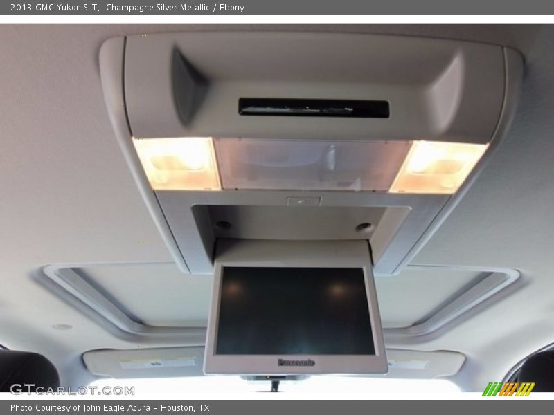 Champagne Silver Metallic / Ebony 2013 GMC Yukon SLT