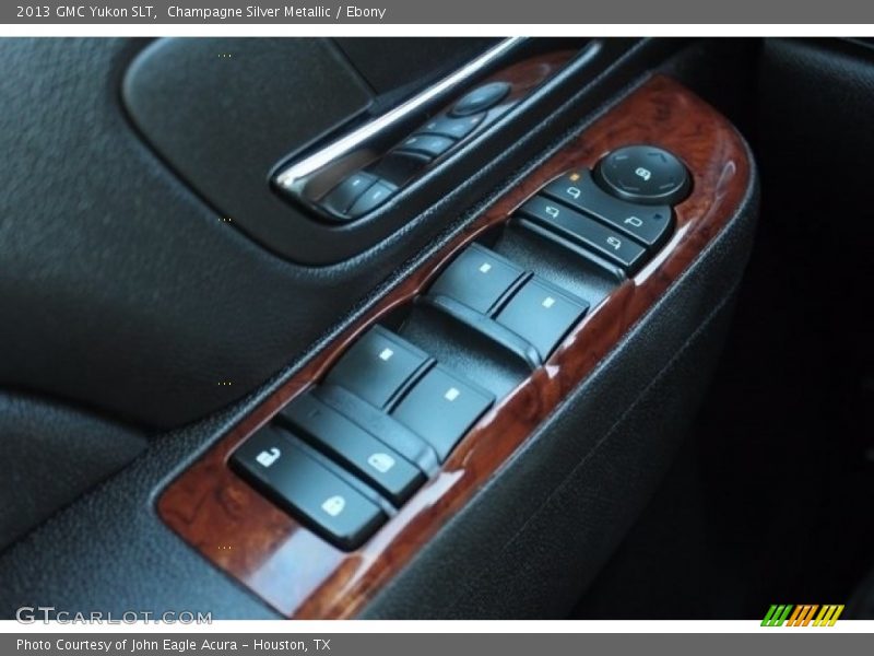 Champagne Silver Metallic / Ebony 2013 GMC Yukon SLT
