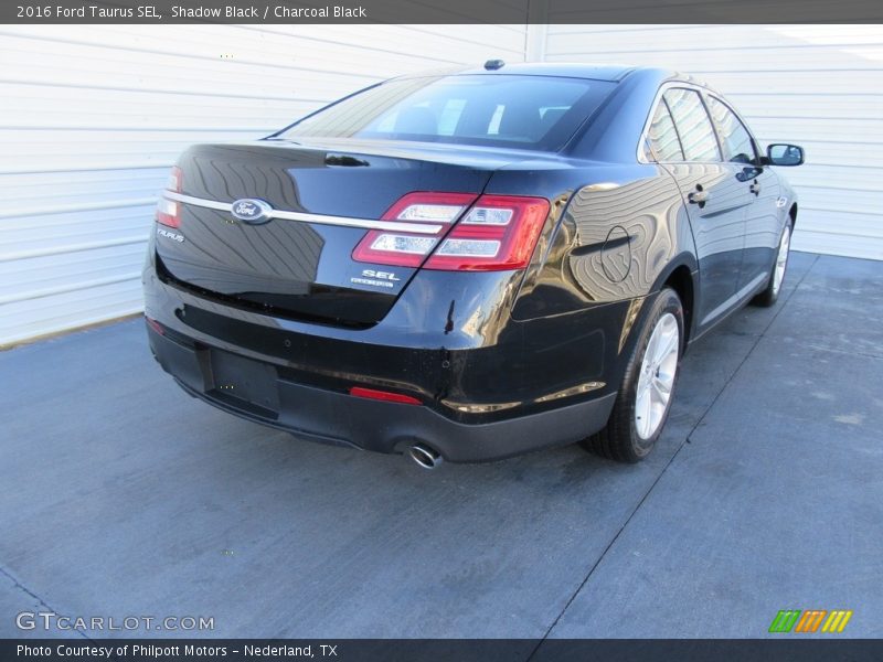 Shadow Black / Charcoal Black 2016 Ford Taurus SEL
