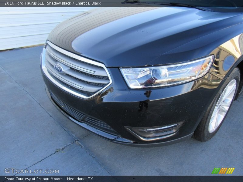 Shadow Black / Charcoal Black 2016 Ford Taurus SEL