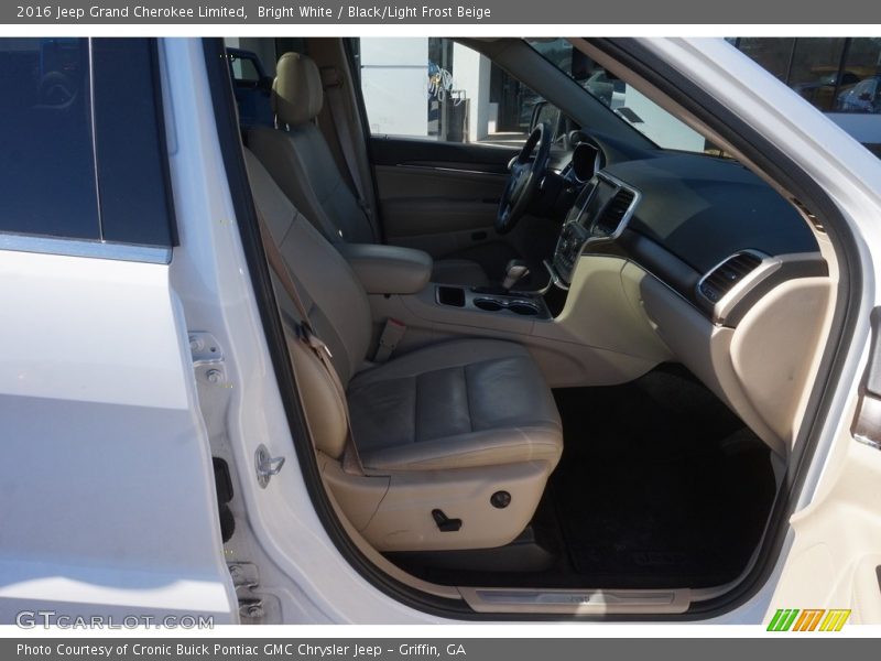 Bright White / Black/Light Frost Beige 2016 Jeep Grand Cherokee Limited