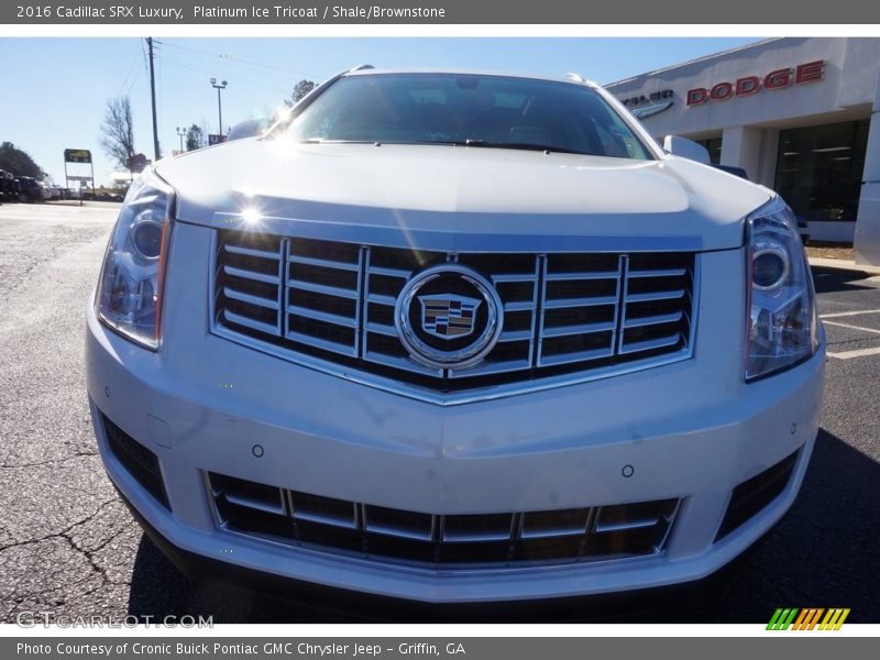 Platinum Ice Tricoat / Shale/Brownstone 2016 Cadillac SRX Luxury