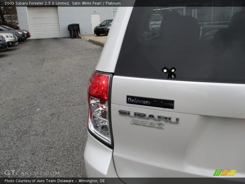 Satin White Pearl / Platinum 2009 Subaru Forester 2.5 X Limited