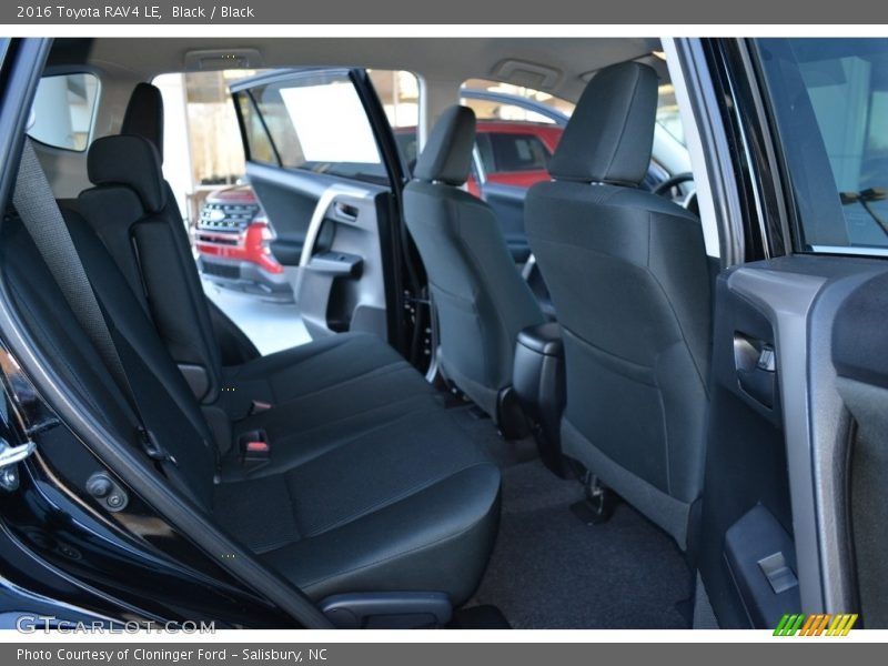 Black / Black 2016 Toyota RAV4 LE