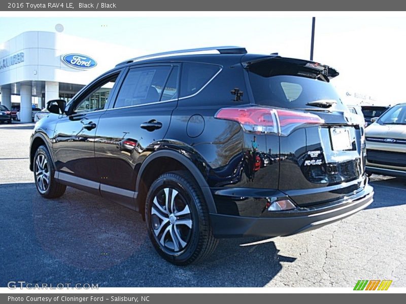 Black / Black 2016 Toyota RAV4 LE