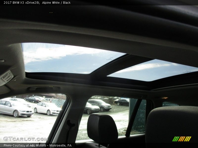 Alpine White / Black 2017 BMW X3 xDrive28i
