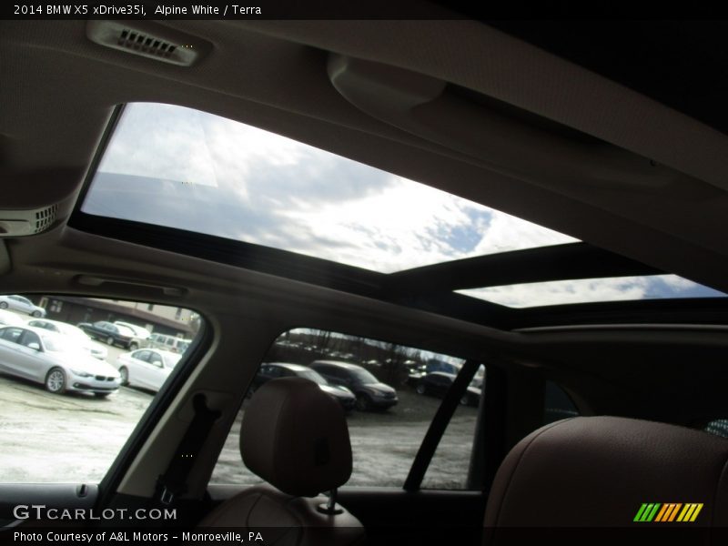Alpine White / Terra 2014 BMW X5 xDrive35i