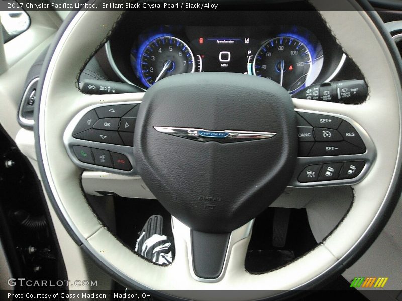 Brilliant Black Crystal Pearl / Black/Alloy 2017 Chrysler Pacifica Limited