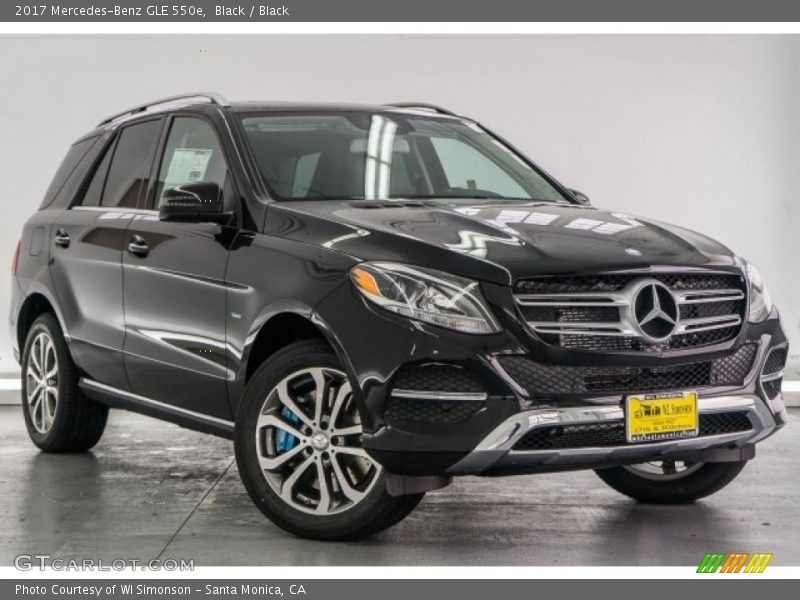 Front 3/4 View of 2017 GLE 550e