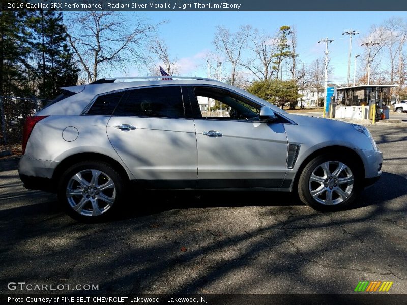 Radiant Silver Metallic / Light Titanium/Ebony 2016 Cadillac SRX Performance