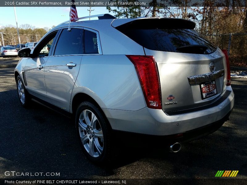 Radiant Silver Metallic / Light Titanium/Ebony 2016 Cadillac SRX Performance