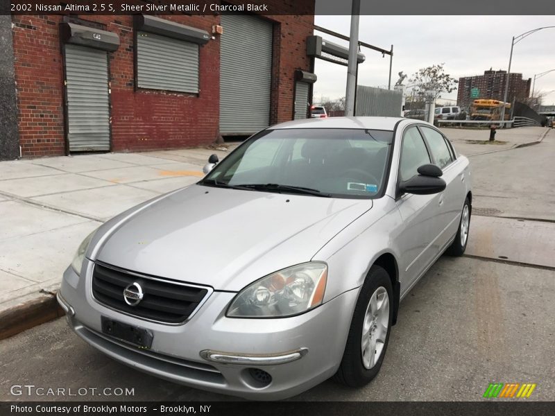 Sheer Silver Metallic / Charcoal Black 2002 Nissan Altima 2.5 S