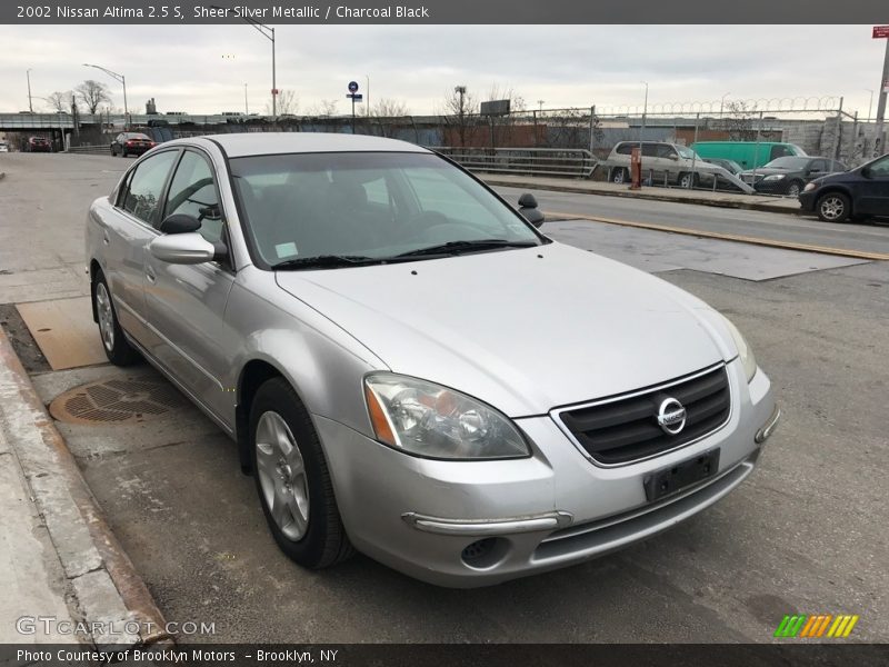 Sheer Silver Metallic / Charcoal Black 2002 Nissan Altima 2.5 S