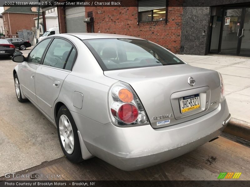 Sheer Silver Metallic / Charcoal Black 2002 Nissan Altima 2.5 S