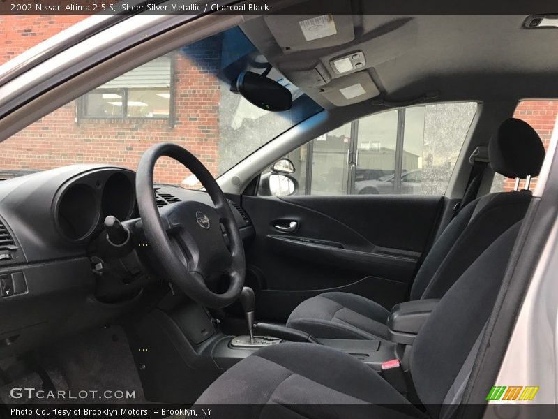Sheer Silver Metallic / Charcoal Black 2002 Nissan Altima 2.5 S
