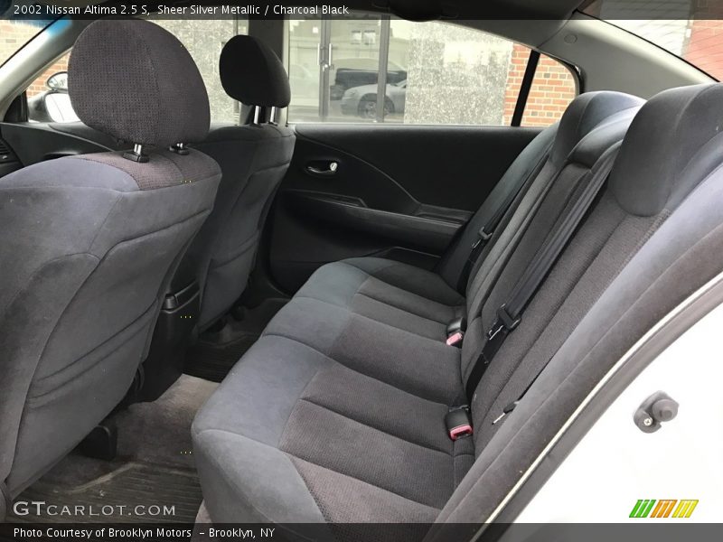 Sheer Silver Metallic / Charcoal Black 2002 Nissan Altima 2.5 S