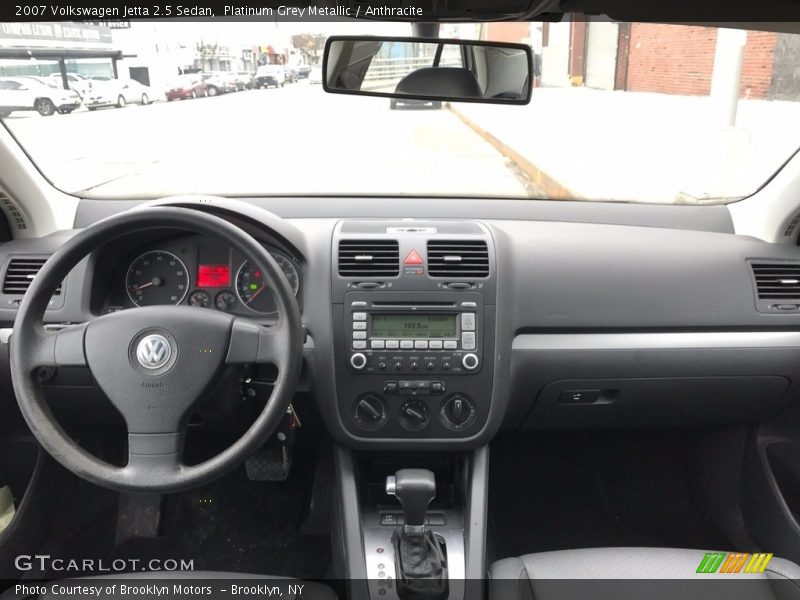Platinum Grey Metallic / Anthracite 2007 Volkswagen Jetta 2.5 Sedan