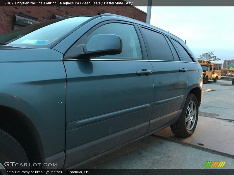 Magnesium Green Pearl / Pastel Slate Gray 2007 Chrysler Pacifica Touring