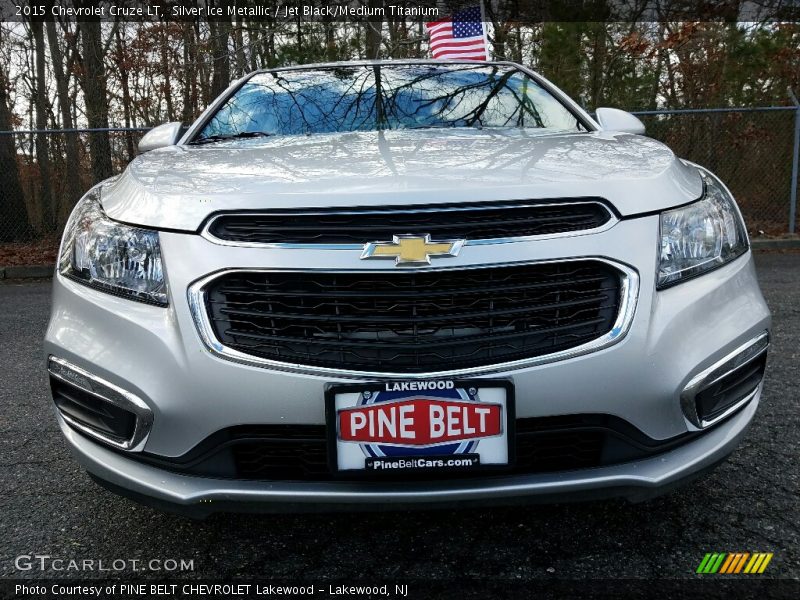 Silver Ice Metallic / Jet Black/Medium Titanium 2015 Chevrolet Cruze LT