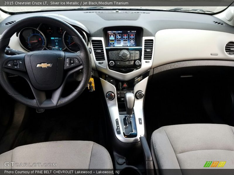 Silver Ice Metallic / Jet Black/Medium Titanium 2015 Chevrolet Cruze LT
