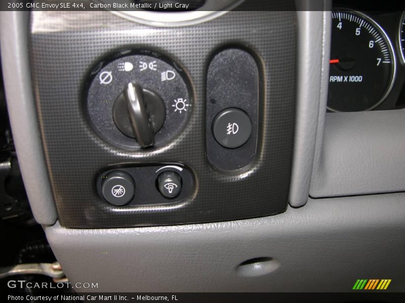 Carbon Black Metallic / Light Gray 2005 GMC Envoy SLE 4x4